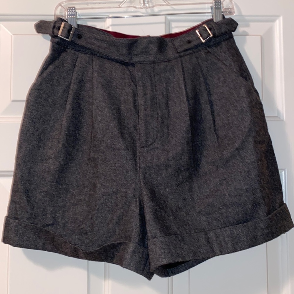 FRED PERRY Suiting Wool Shorts 🧶